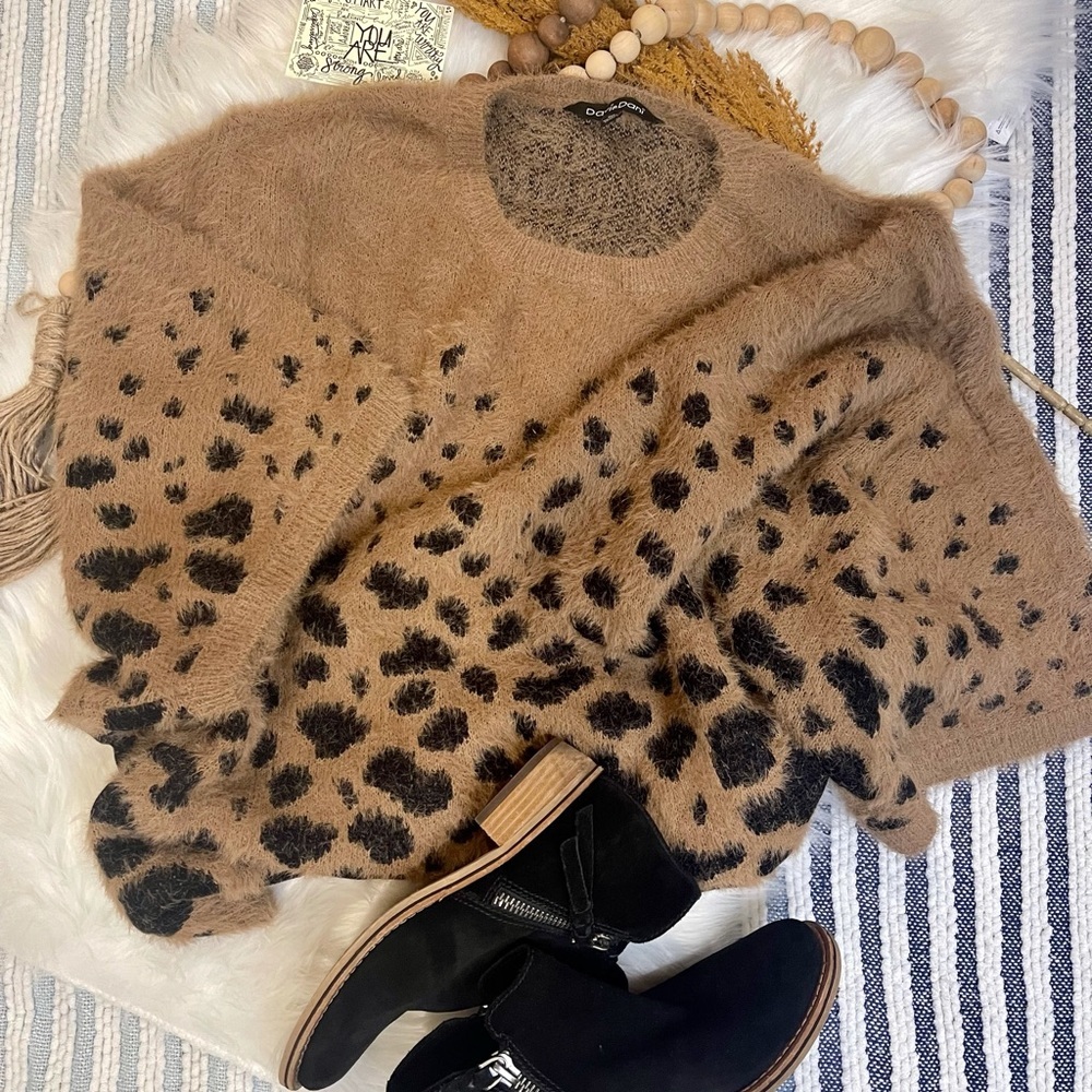NEW PLUS | Women’s | Mocha Leopard Sweater